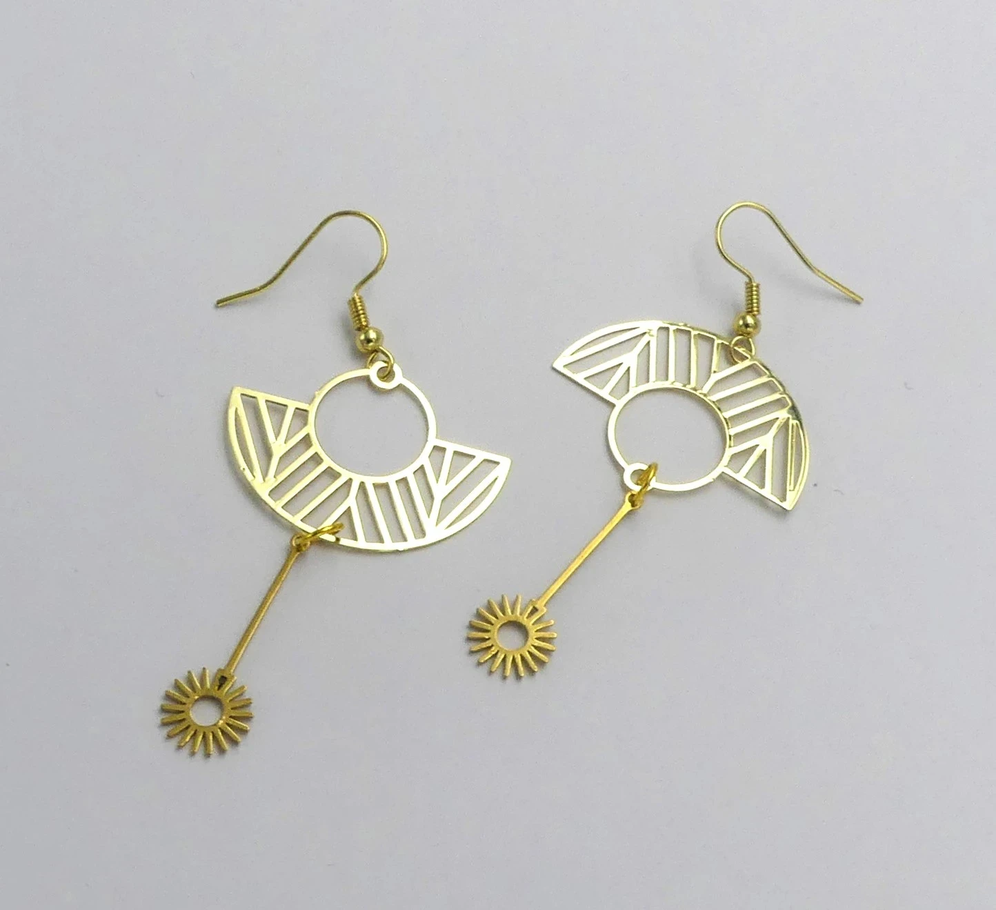 Vergulde metalen filigree oorbellen – photo 2